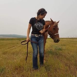 Meet your Posher, Jacy